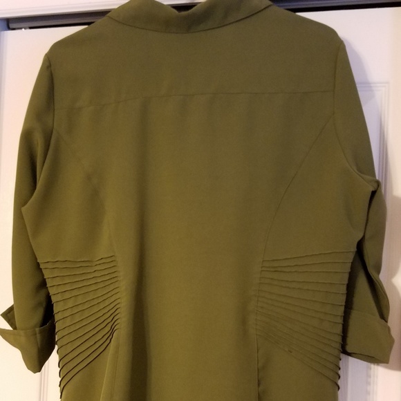 Blouse - Picture 2 of 6